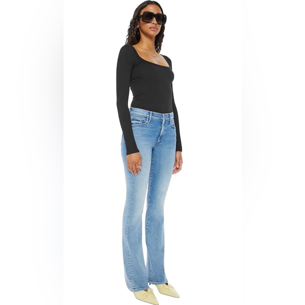 MOTHER The Outsider Sneak Jeans